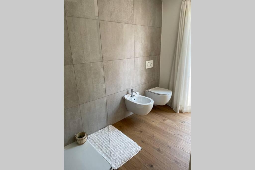 Design Apartment In The Heart Of โบลซาโน ภายนอก รูปภาพ